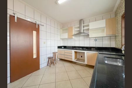Casa à venda com 200m², 2 quartos e 3 vagasCozinha