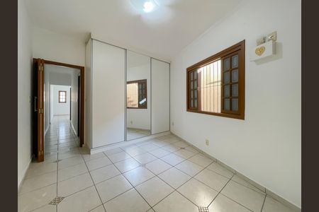 Casa à venda com 200m², 2 quartos e 3 vagasSuíte 1