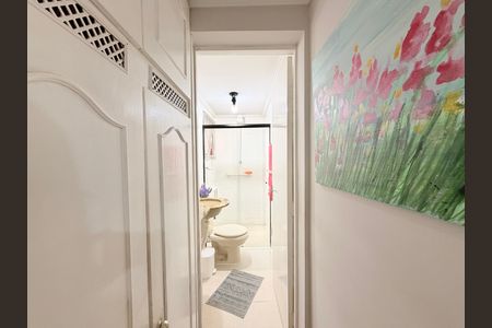 Apartamento à venda com 57m², 2 quartos e 1 vagaBanheiro Social