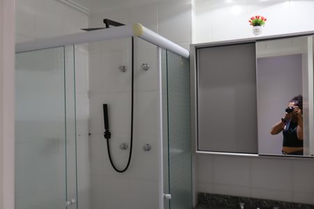 Apartamento à venda com 65m², 2 quartos e 1 vagaBanheiro Suíte