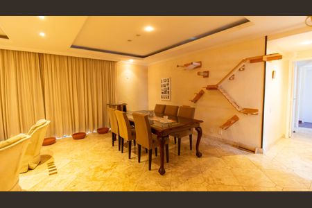 Apartamento à venda com 288m², 4 quartos e 2 vagas