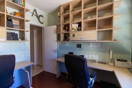 Apartamento à venda com 288m², 4 quartos e 2 vagas