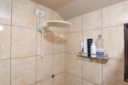 Casa para alugar com 240m², 4 quartos e 2 vagasBanheiro 2