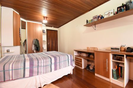 Casa para alugar com 240m², 4 quartos e 2 vagasQuarto 2
