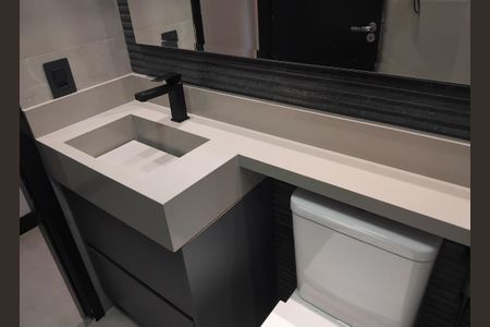 Apartamento à venda com 49m², 2 quartos e 1 vaga Apartamento à venda com 49m², 2 quartos e 1 vagaBanheiro