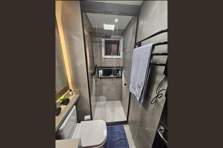 Banheiro de apartamento à venda com 2 quartos, 49m² em Jardim Celeste, São Paulo