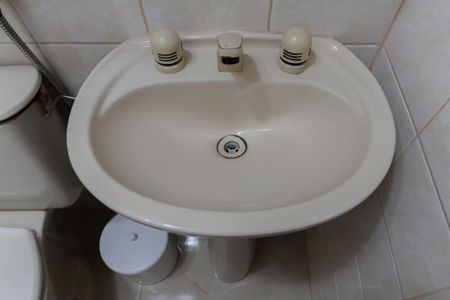 Apartamento para alugar com 55m², 2 quartos e 1 vaga Apartamento para alugar com 55m², 2 quartos e 1 vagaBanheiro da suíte 1