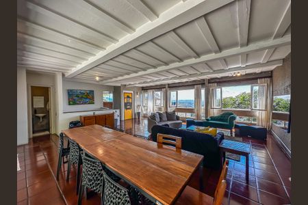 Casa para alugar com 400m², 4 quartos e 3 vagas