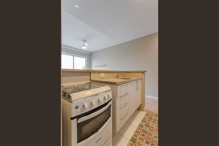 Apartamento à venda com 36m², 1 quarto e 1 vaga Apartamento à venda com 36m², 1 quarto e 1 vagaCozinha e Área de Serviço