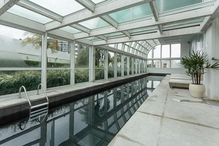 Apartamento à venda com 36m², 1 quarto e 1 vaga Apartamento à venda com 36m², 1 quarto e 1 vagaÁrea comum - Piscina