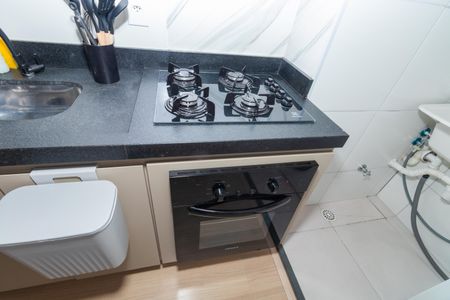 Apartamento à venda com 34m², 2 quartos e sem vaga Apartamento à venda com 34m², 2 quartos e sem vagaCozinha e Área de Serviço