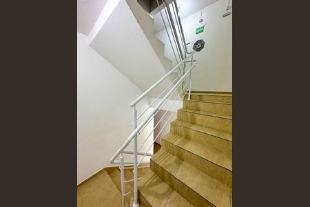 Apartamento para alugar com 97m², 2 quartos e 1 vagaEscada