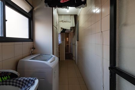 Apartamento à venda com 155m², 3 quartos e 3 vagas Apartamento à venda com 155m², 3 quartos e 3 vagasÁrea de Serviço