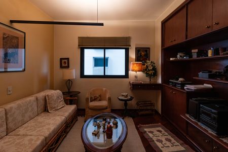 Apartamento à venda com 155m², 3 quartos e 3 vagas Apartamento à venda com 155m², 3 quartos e 3 vagasSala de TV