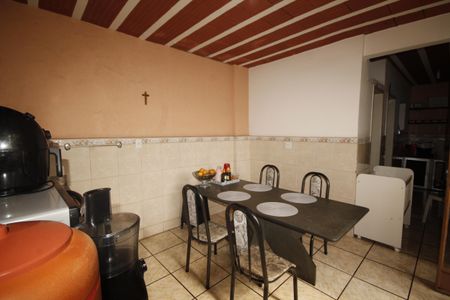 Casa à venda com 280m², 6 quartos e 2 vagasÁrea gourmet