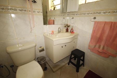 Casa à venda com 280m², 6 quartos e 2 vagasbanheiro 1