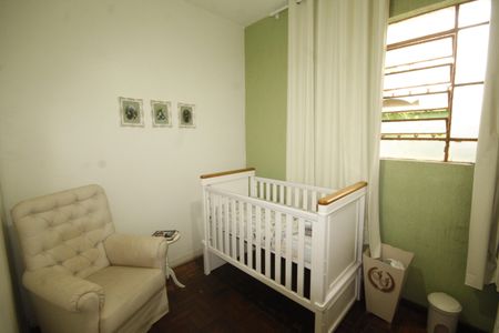 Casa à venda com 280m², 6 quartos e 2 vagasquarto 6