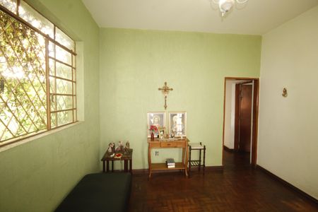 sala de casa à venda com 6 quartos, 280m² em Paraíso, Belo Horizonte