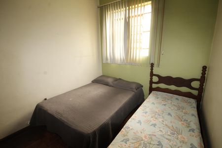 Casa à venda com 280m², 6 quartos e 2 vagasquarto 3