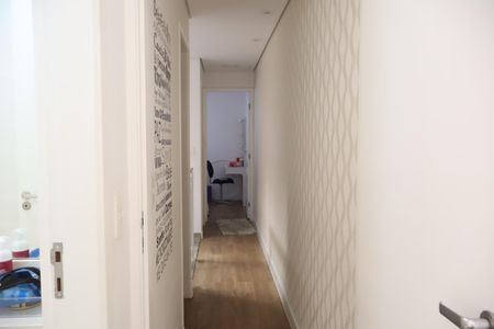 Casa à venda com 120m², 3 quartos e 2 vagasCorredor