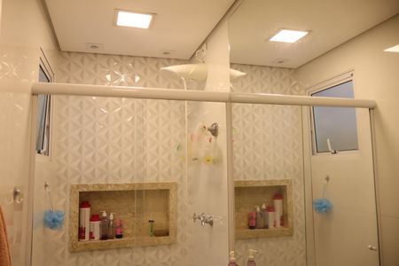 Casa à venda com 120m², 3 quartos e 2 vagasBanheiro