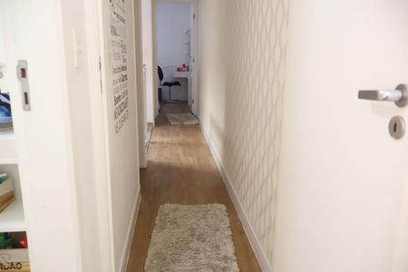 Casa à venda com 120m², 3 quartos e 2 vagasCorredor