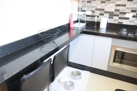 Casa à venda com 120m², 3 quartos e 2 vagasCozinha