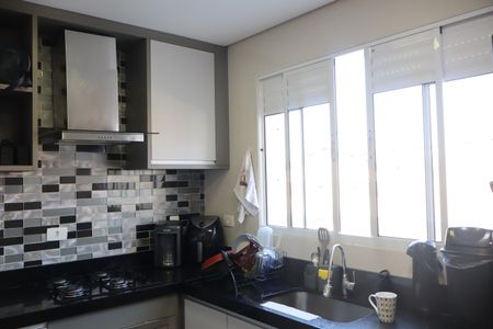 Casa à venda com 120m², 3 quartos e 2 vagasCozinha