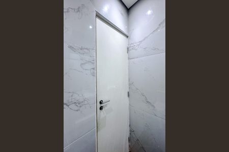 Apartamento à venda com 59m², 2 quartos e 1 vaga Apartamento à venda com 59m², 2 quartos e 1 vagaBanheiro