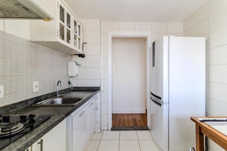 Apartamento à venda com 60m², 2 quartos e 1 vaga Apartamento à venda com 60m², 2 quartos e 1 vagaCozinha