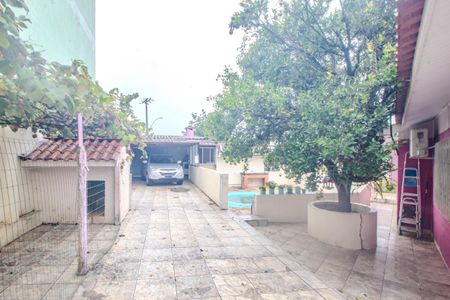 Casa à venda com 140m², 4 quartos e 3 vagas Casa à venda com 140m², 4 quartos e 3 vagasQuintal