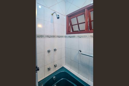 Casa à venda com 140m², 4 quartos e 3 vagas Casa à venda com 140m², 4 quartos e 3 vagasBanheiro