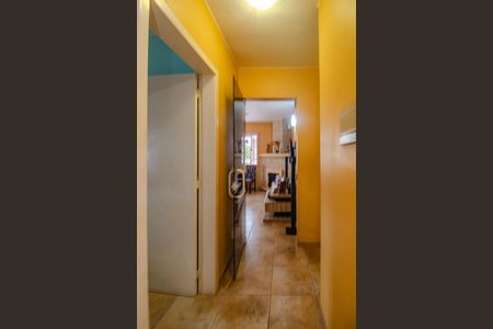 Casa à venda com 140m², 4 quartos e 3 vagas Casa à venda com 140m², 4 quartos e 3 vagasCorredor