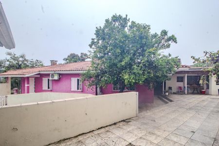 Casa à venda com 140m², 4 quartos e 3 vagas Casa à venda com 140m², 4 quartos e 3 vagasQuintal