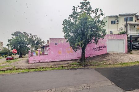 Casa à venda com 140m², 4 quartos e 3 vagas Casa à venda com 140m², 4 quartos e 3 vagasFachada/Placa