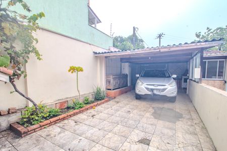 Casa à venda com 140m², 4 quartos e 3 vagas Casa à venda com 140m², 4 quartos e 3 vagasGaragem