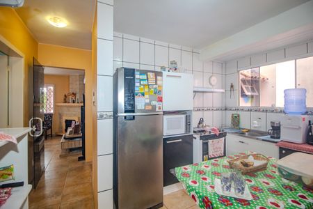 Casa à venda com 140m², 4 quartos e 3 vagas Casa à venda com 140m², 4 quartos e 3 vagasCozinha