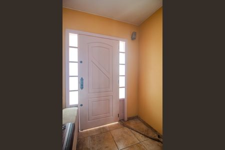 Casa à venda com 140m², 4 quartos e 3 vagas Casa à venda com 140m², 4 quartos e 3 vagasSala