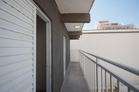 Apartamento para alugar com 38m², 2 quartos e sem vaga Apartamento para alugar com 38m², 2 quartos e sem vagaVaranda