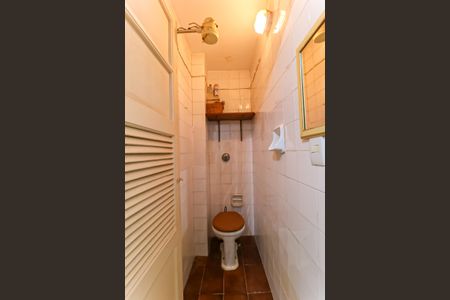 Apartamento à venda com 64m², 2 quartos e 1 vaga Apartamento à venda com 64m², 2 quartos e 1 vagaBanheiro de serviço