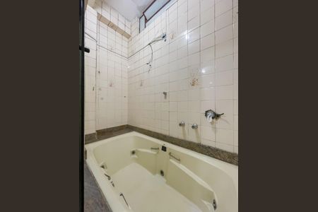 Casa para alugar com 177m², 3 quartos e 2 vagasBanheiro da Suíte