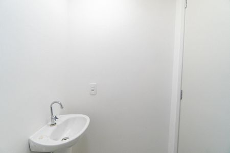 Apartamento para alugar com 38m², 2 quartos e sem vaga Apartamento para alugar com 38m², 2 quartos e sem vagaBanheiro