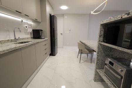 Apartamento à venda com 117m², 3 quartos e 2 vagasCozinha