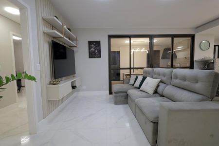 Apartamento à venda com 117m², 3 quartos e 2 vagas Apartamento à venda com 117m², 3 quartos e 2 vagasSala