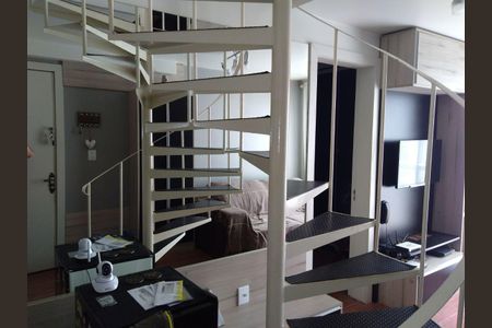 Apartamento à venda com 97m², 2 quartos e 1 vaga Apartamento à venda com 97m², 2 quartos e 1 vagaSala