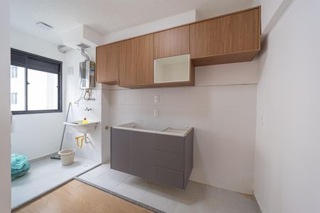 Apartamento para alugar com 40m², 2 quartos e sem vaga Apartamento para alugar com 40m², 2 quartos e sem vagaCozinha e Área de Serviço