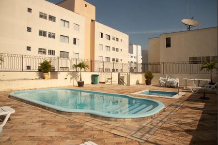 Apartamento para alugar com 60m², 2 quartos e 1 vagaÁrea comum - Piscina