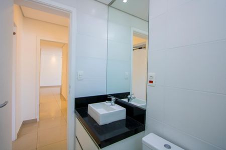 Apartamento à venda com 96m², 3 quartos e 3 vagasBanheiro social