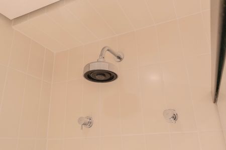 Apartamento para alugar com 77m², 2 quartos e sem vagaBanheiro da Suíte 1