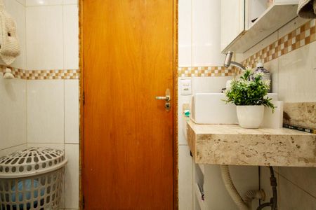 Casa para alugar com 240m², 4 quartos e 1 vaga Casa para alugar com 240m², 4 quartos e 1 vagaBanheiro